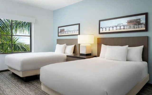 1 Bedroom Suite with river view