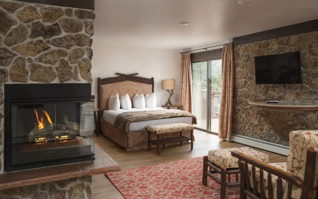 Double Suite with balcony and with river view
