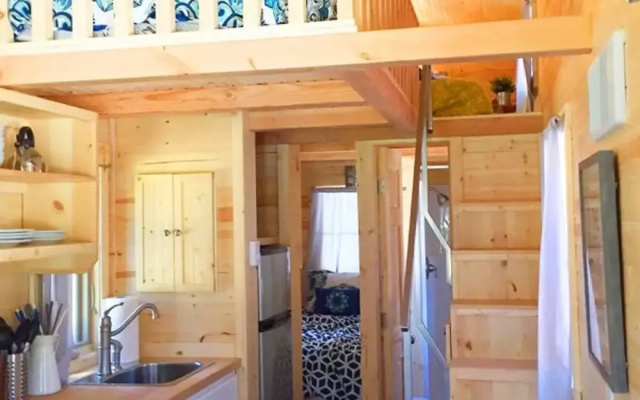 1 Bedroom Cottage with balcony