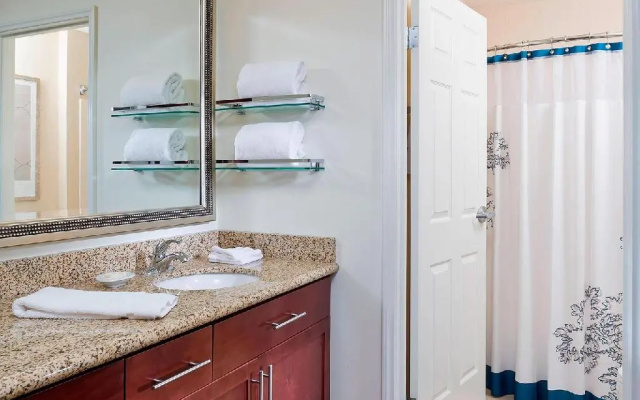 2 Bedrooms Suite