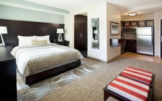 2 Bedrooms Suite
