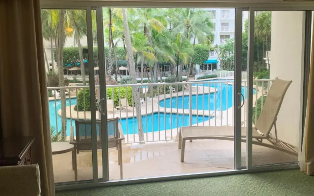 1 Bedroom Suite with pool view