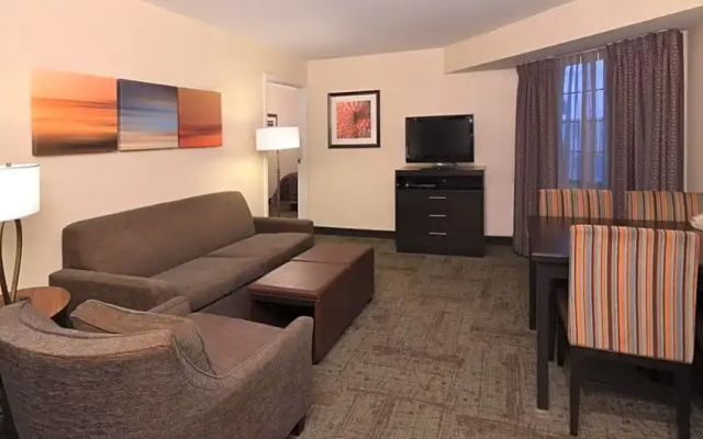 2 Bedrooms Double Suite