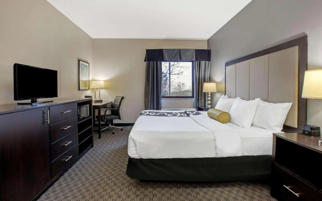 1 Bedroom Double Suite