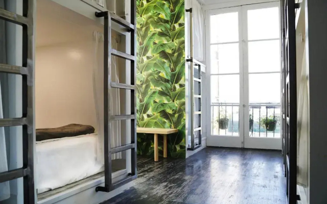 Bed in Dorm