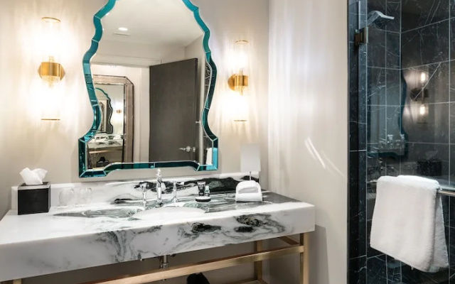 1 Bedroom Suite