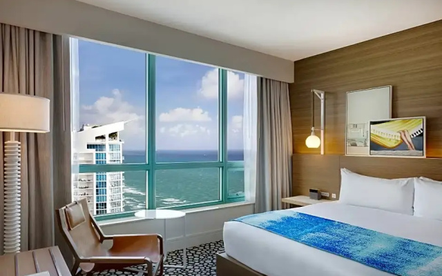 Double room with city view