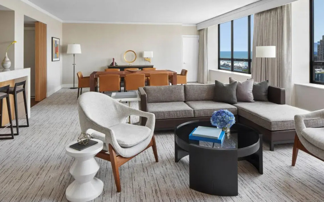 1 Bedroom Ambassador Double Suite with city view