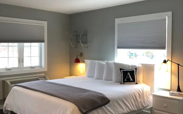 Premier room