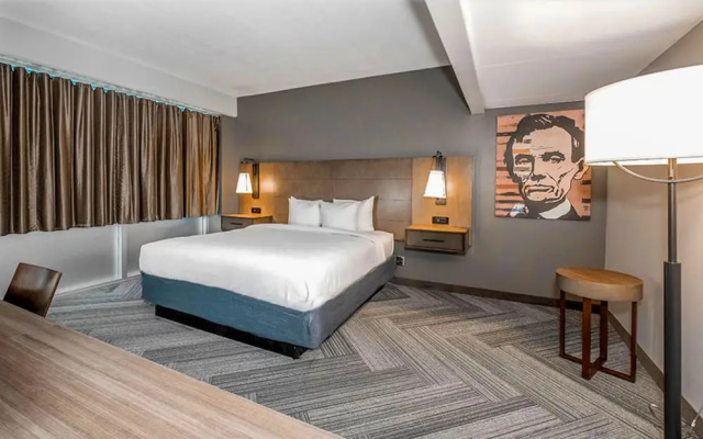 Standard Suite