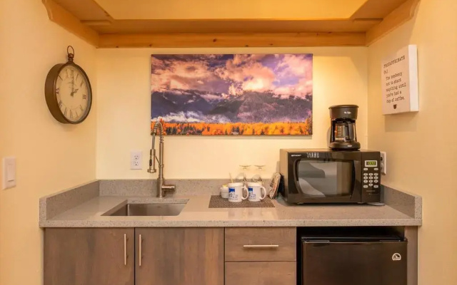 Double Cottage