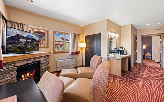 Double Suite