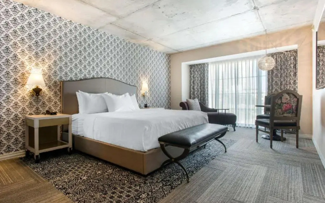 Double Suite