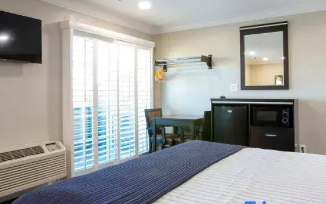 Standard room with balcony