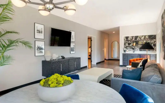 Double Suite