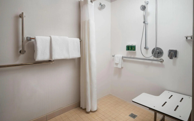 2 Bedrooms Double Suite