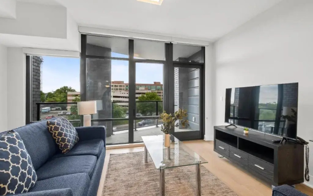 1 Bedroom Apartment with balcony