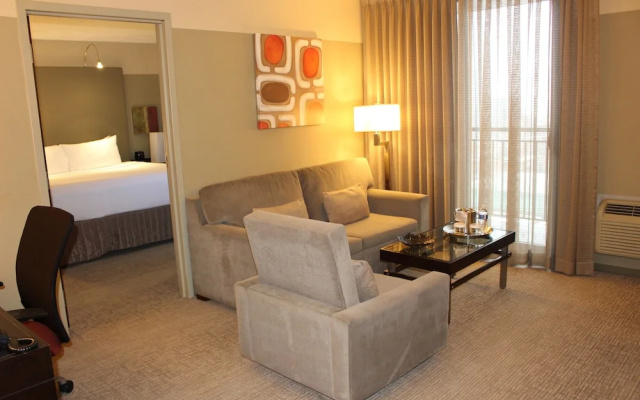 1 Bedroom Suite