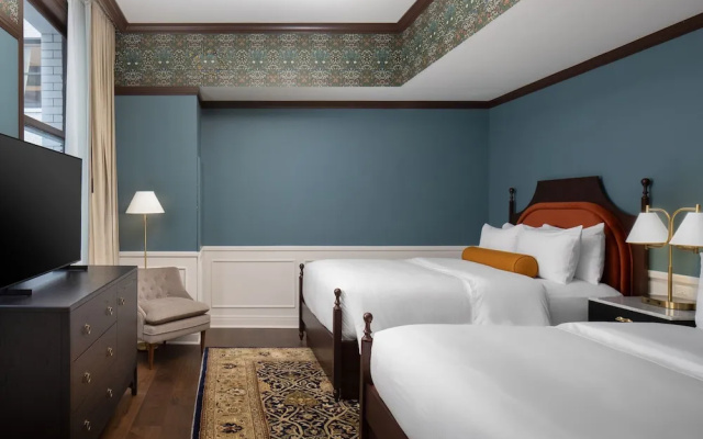 Quadruple room