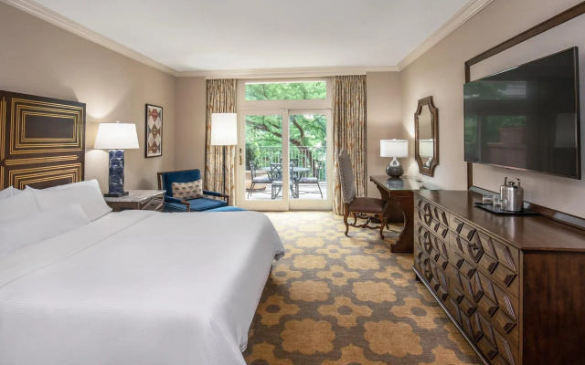 Standard Double room with city view