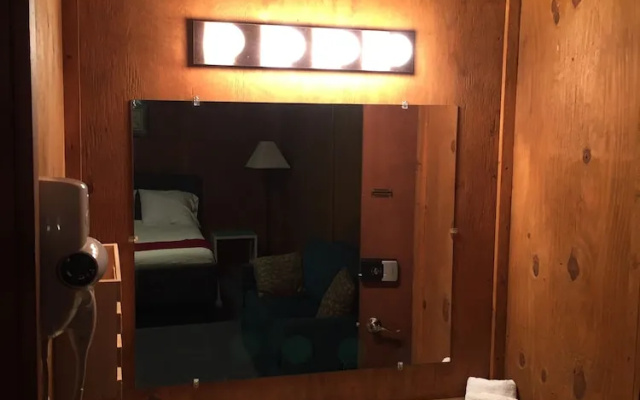 Standard Suite