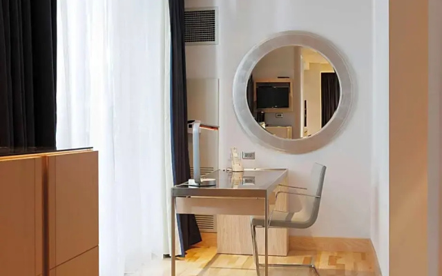 Standard Double room with city view