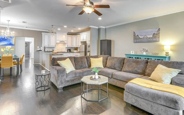 3 Bedrooms Cottage with balcony