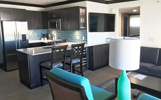 2 Bedrooms Suite with balcony