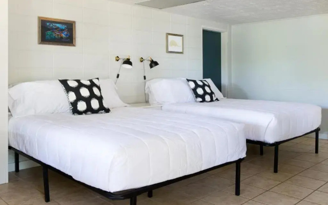 Economy room