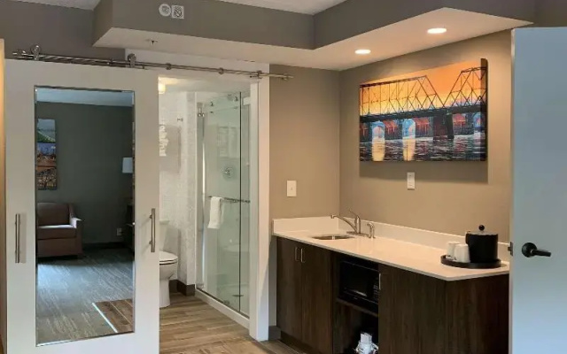1 Bedroom Suite
