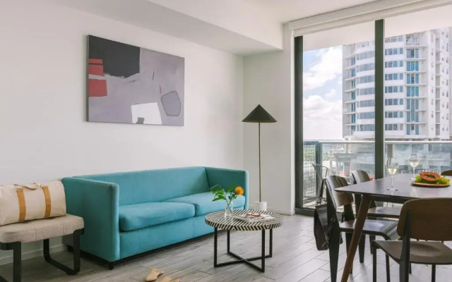 2 Bedrooms Apartment