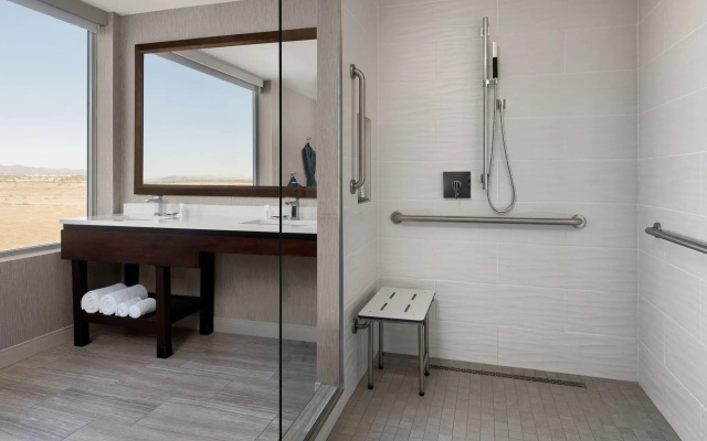 1 Bedroom Double Club Suite