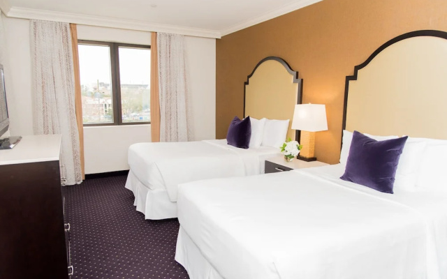 Luxury Quadruple Suite