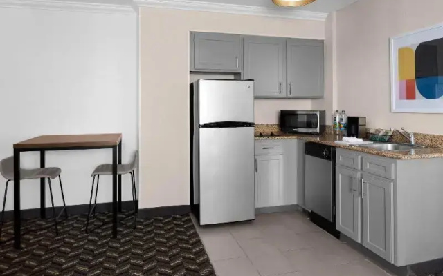 1 Bedroom Double Suite