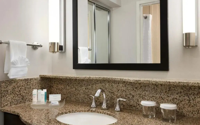 2 Bedrooms Double Suite