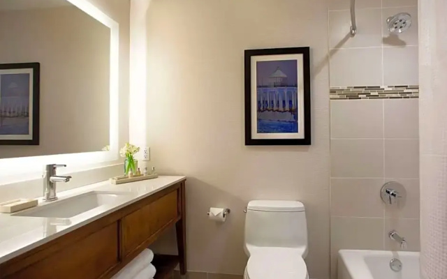 Standard room with harbour view