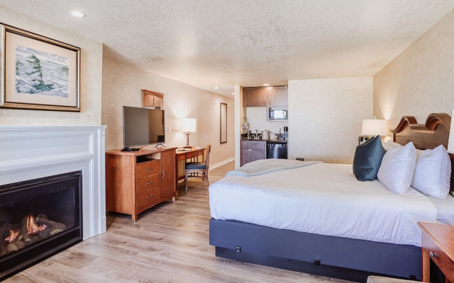 1 Bedroom Double Suite oceanfront
