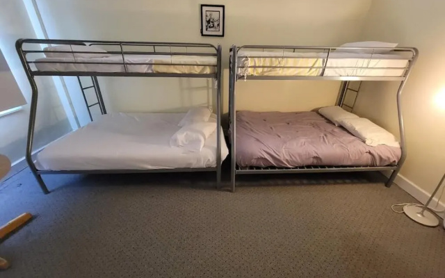 Economy room