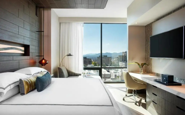 Luxury Double Suite with mountain view