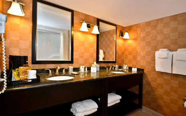 Double Suite