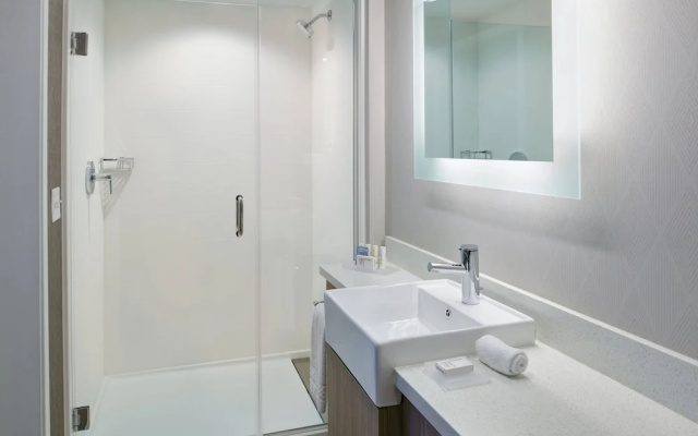Quadruple Suite with city view