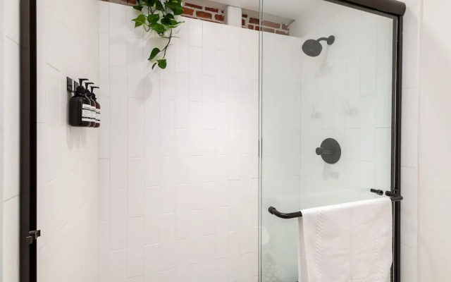Standard Double room with city view