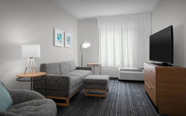 1 Bedroom Suite