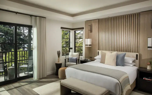 Suite with balcony and with mountain view