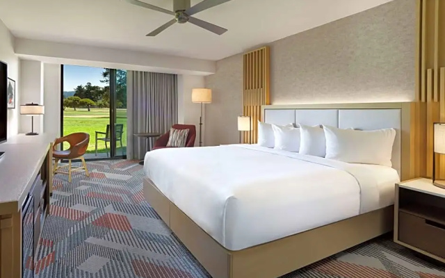 Room with golf view