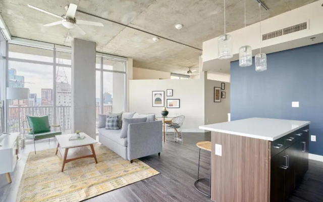 2 Bedrooms Apartment