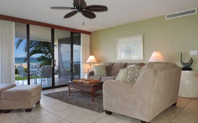 1 Bedroom Standard Basement room beachfront