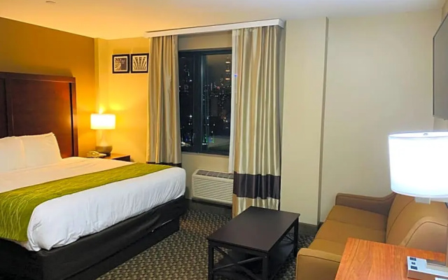 Deluxe Suite