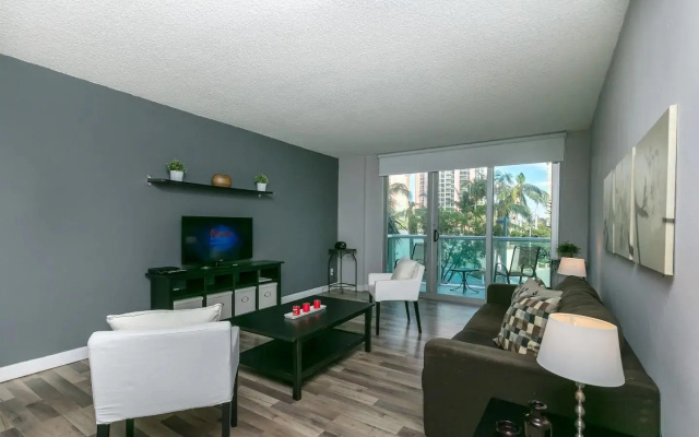 2 Bedrooms Suite with balcony and with garden view