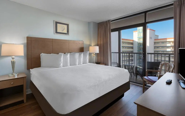 2 Bedrooms Suite with ocean view